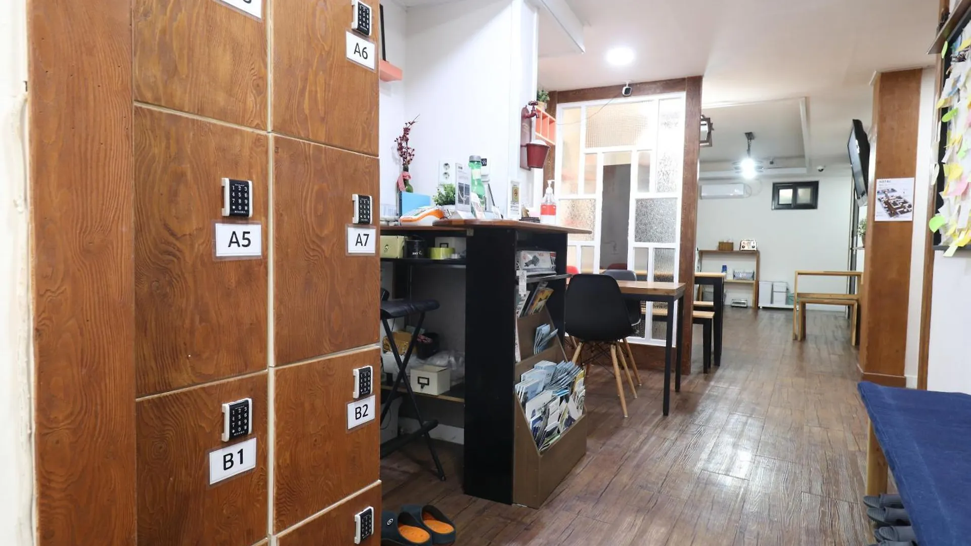 Just4U Guesthouse Seoul Hostel
