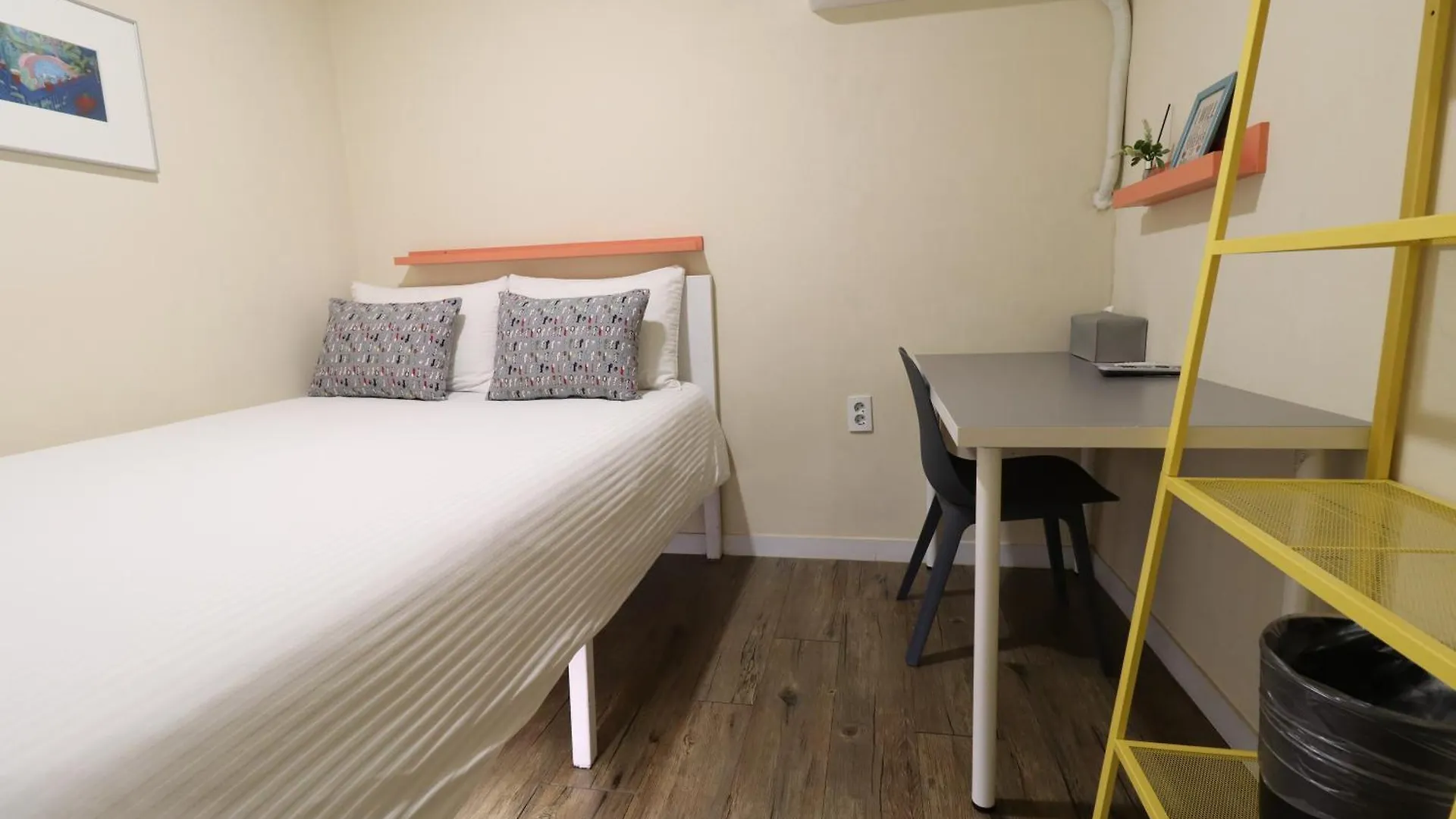 Just4U Guesthouse Seoul 0*,  South Korea