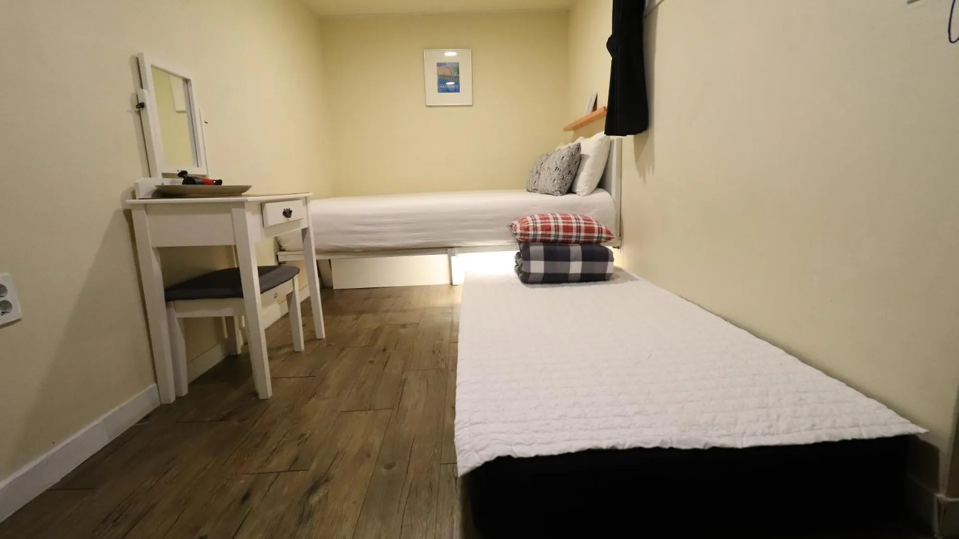 Just4U Guesthouse Seoul Hostel
