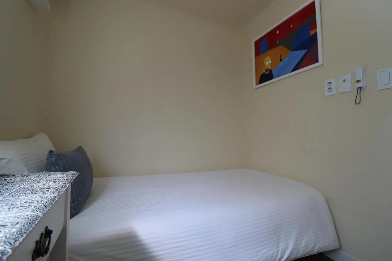 Hostel Just4U Guesthouse Seoul