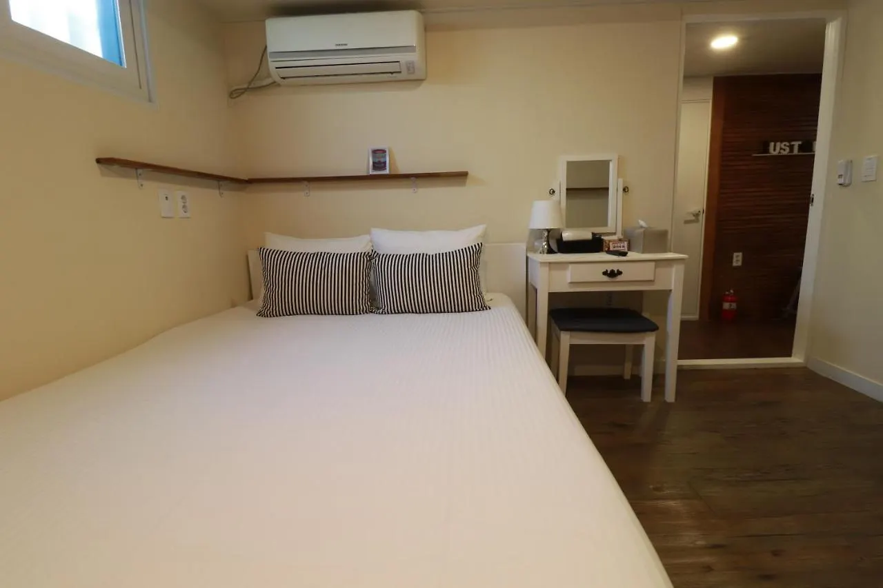 Just4U Guesthouse Seoul