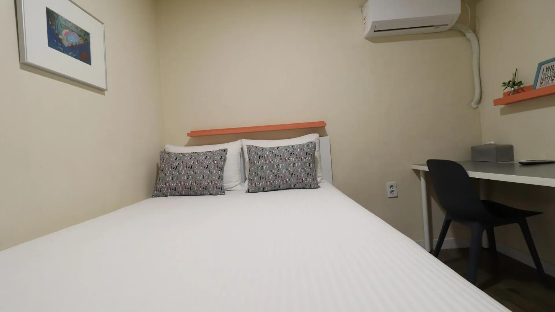 Hostel Just4U Guesthouse Seoul South Korea
