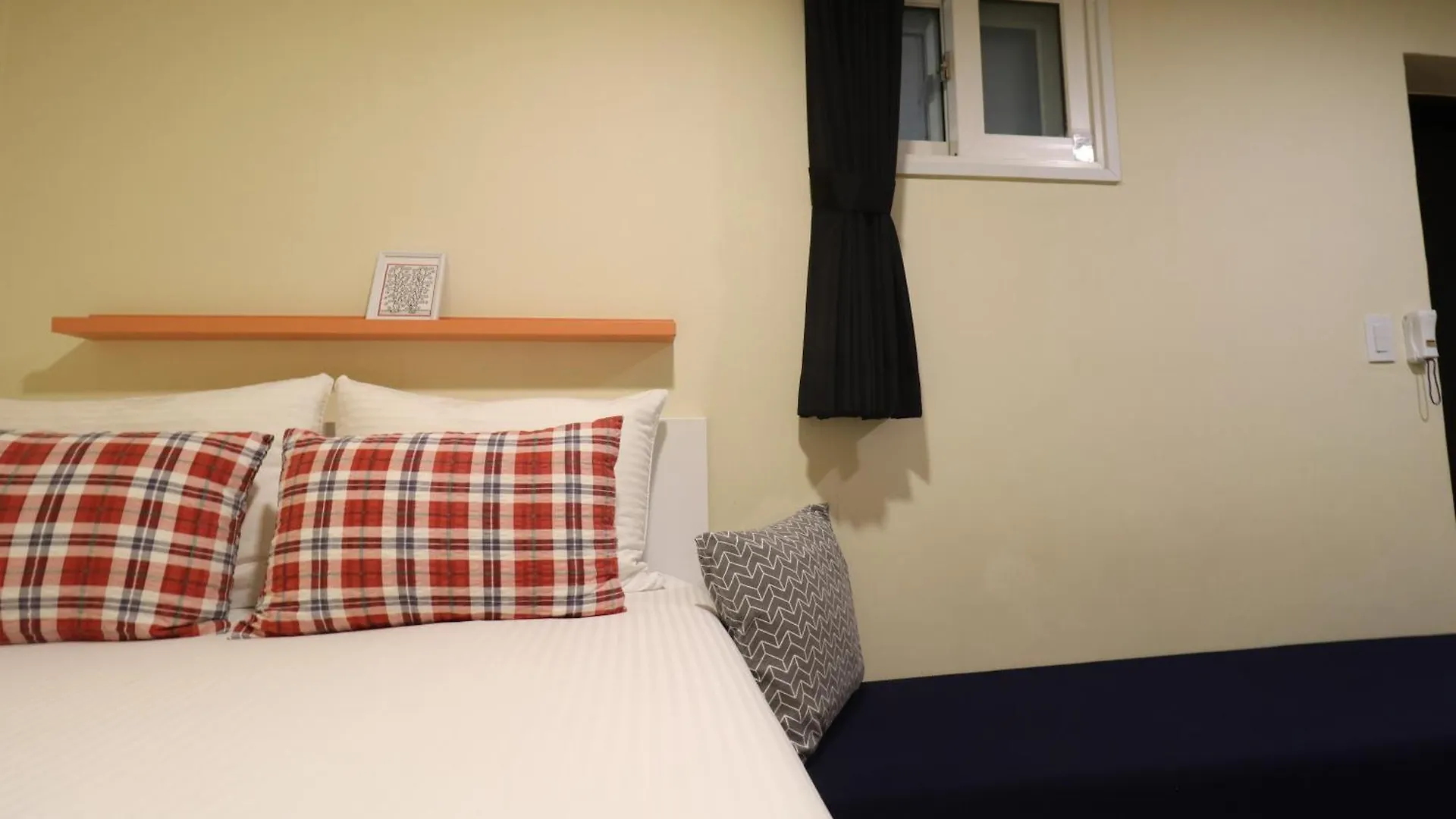 Just4U Guesthouse Seoul Hostel